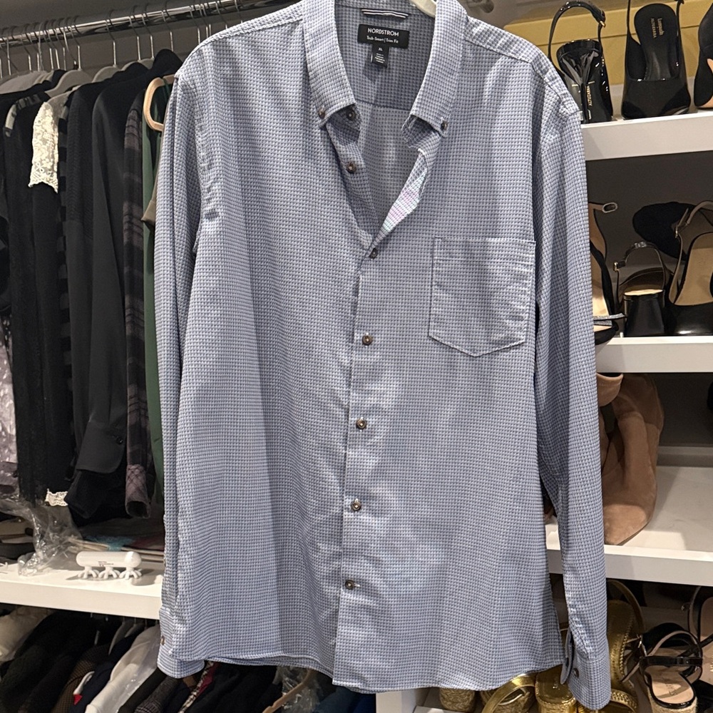 Nordstrom Men's Blue Checkered Button Down Shirt